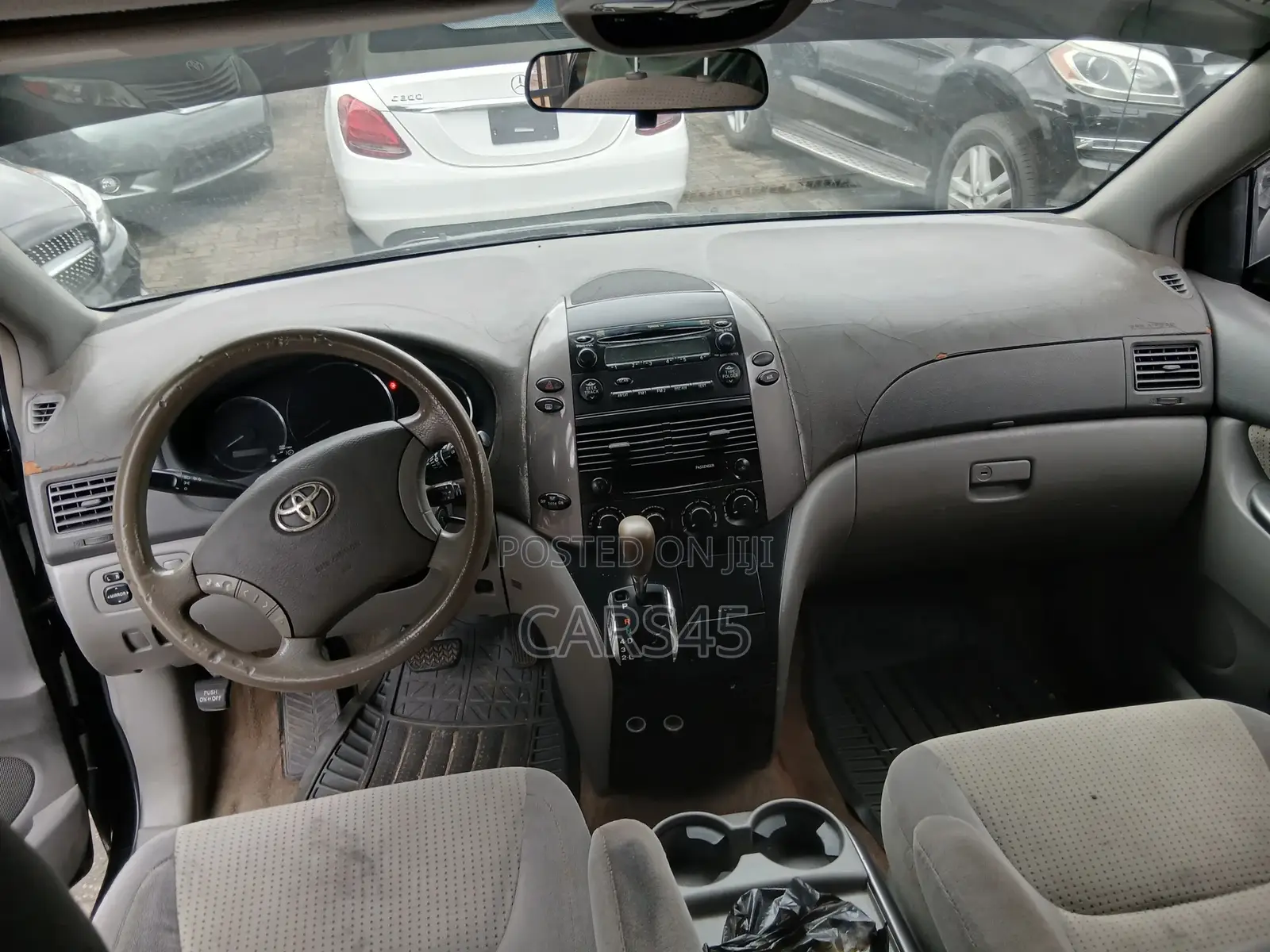 Toyota Sienna LE 2009 Black