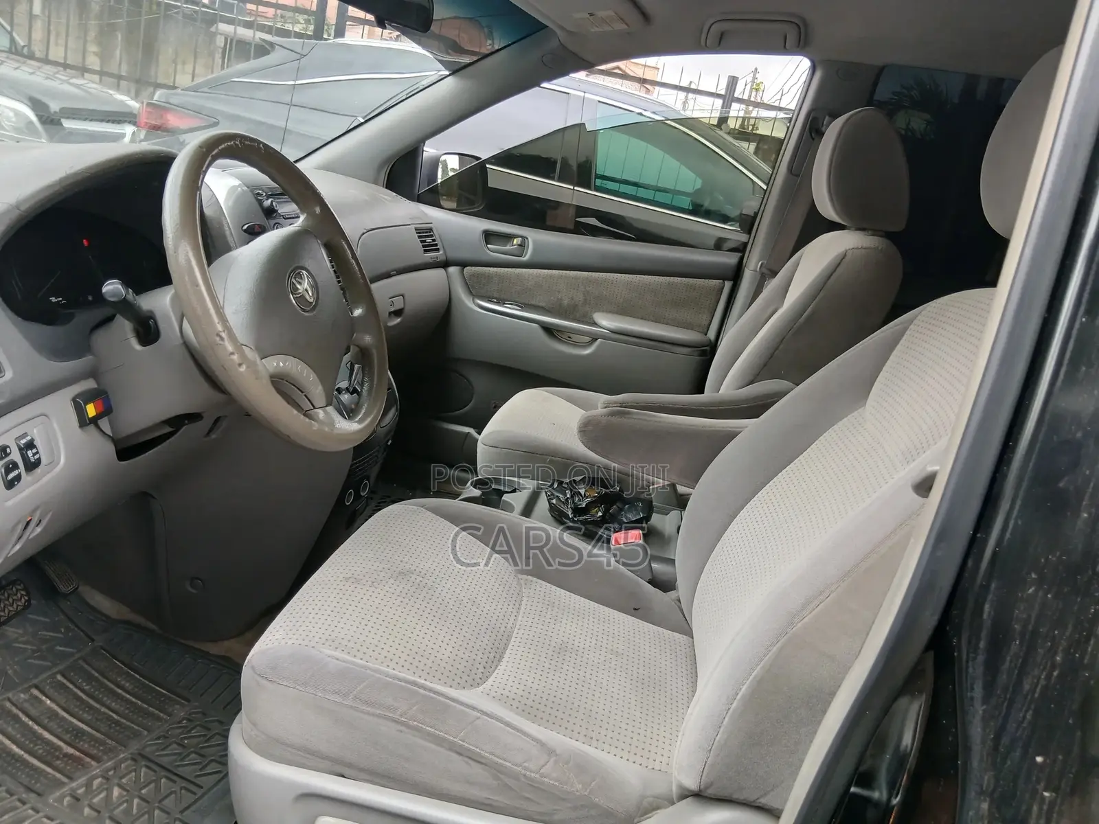 Toyota Sienna LE 2009 Black