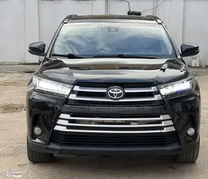 Toyota Highlander SE 4x2 V6 (3.5L 6cyl 8A) 2017 Black