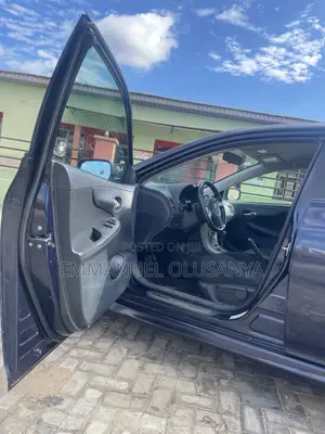 Toyota Corolla 2012 Blue