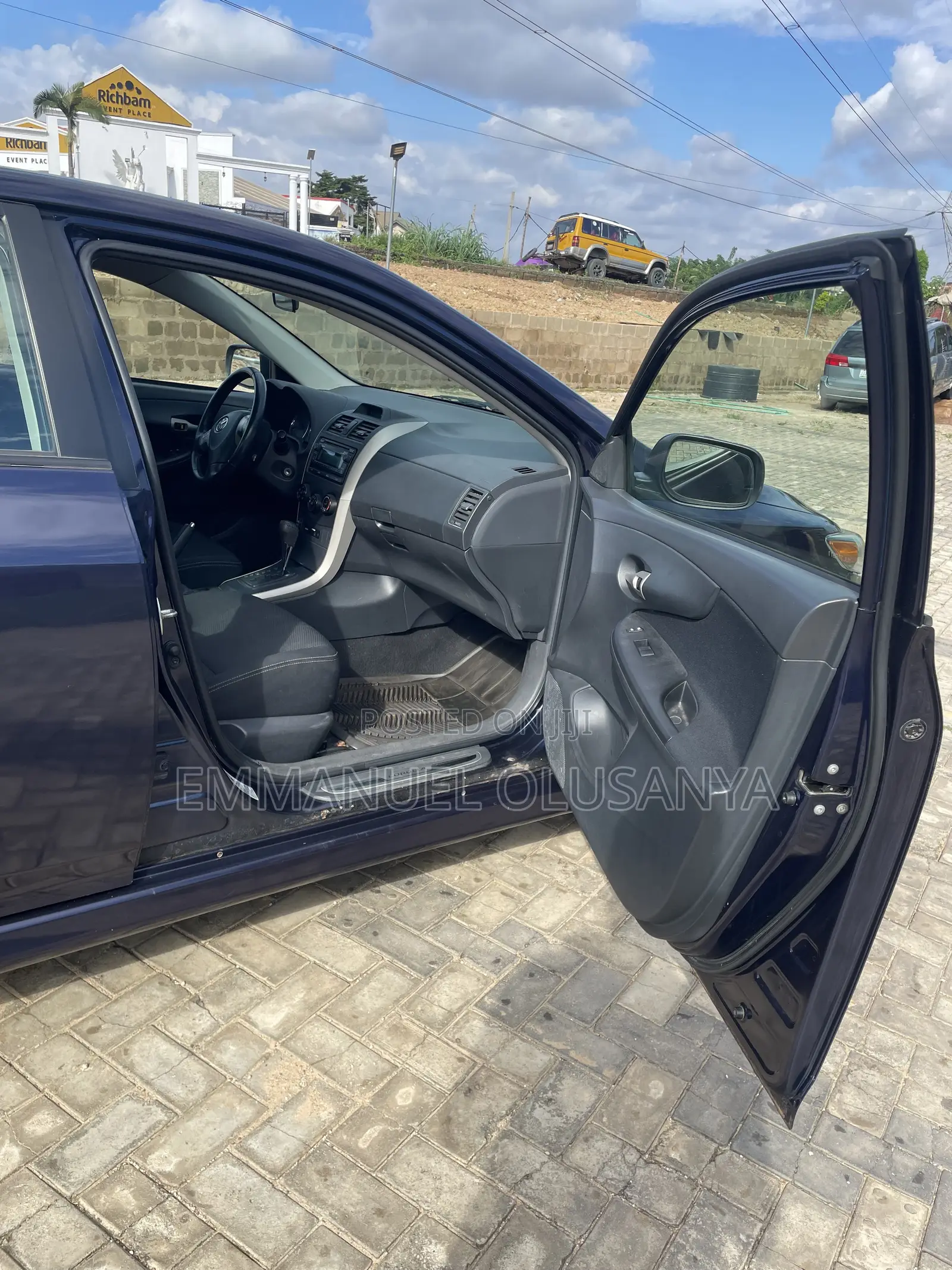 Toyota Corolla 2012 Blue