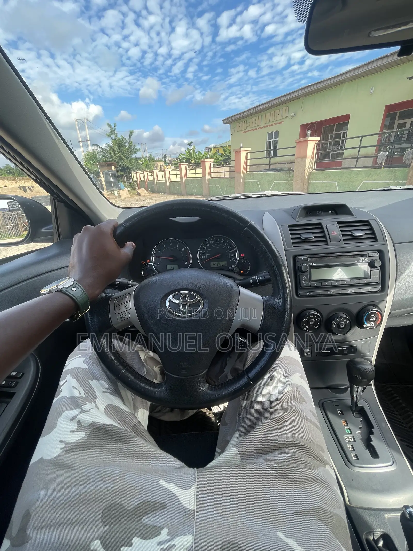 Toyota Corolla 2012 Blue