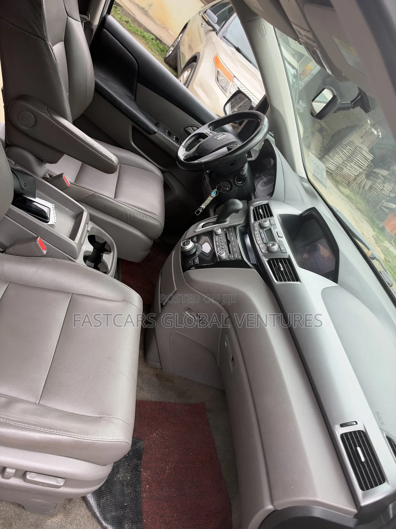 Honda Odyssey Touring 2013 Silver