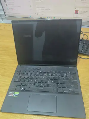 Laptop Asus ROG Flow X13 GV301R 16GB AMD Ryzen 9 SSD 1T