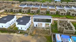 4bdrm Bungalow in Igando-Oloja for Sale