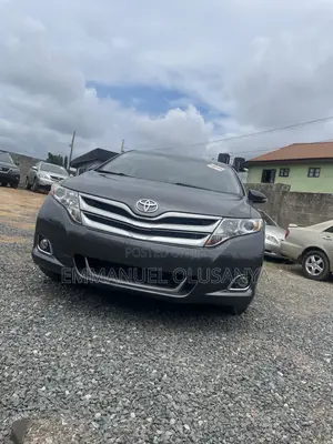 Toyota Venza LE 2016 Gray