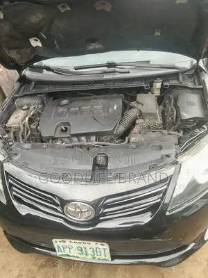 Toyota Avensis 2014 Black