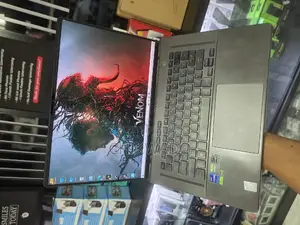 Laptop Asus ROG Zephyrus G16 16GB Intel Core i9 SSD 1T