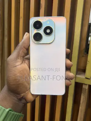 Tecno Spark 20 128 GB White