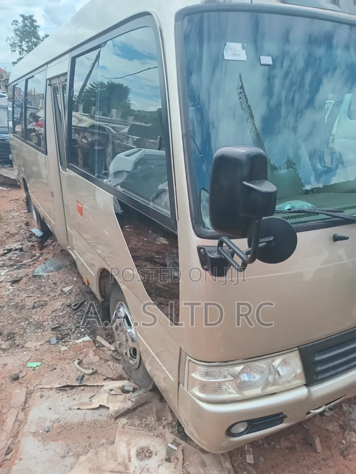 Toyota Coaster 2008 Gold