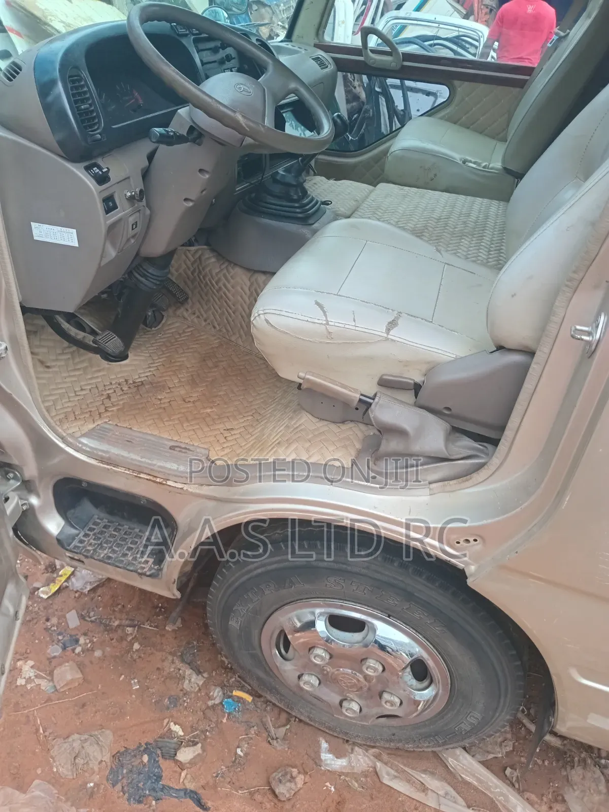 Toyota Coaster 2008 Gold
