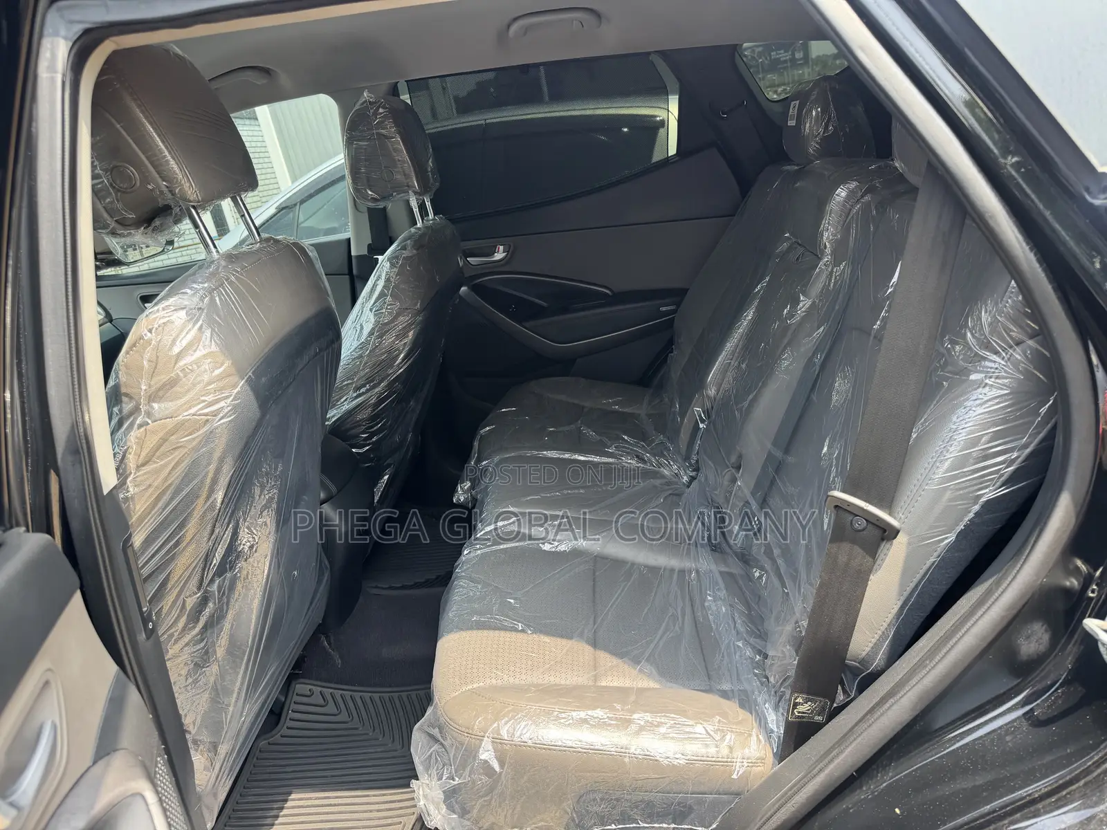 Hyundai Santa Fe 2014 Black