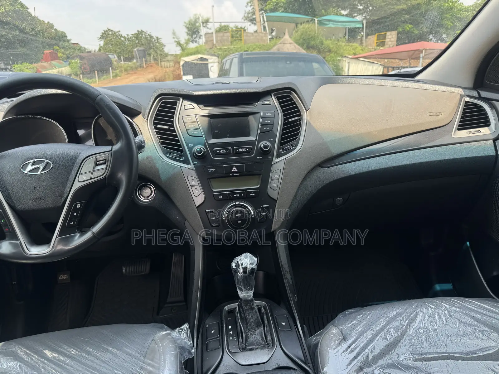 Hyundai Santa Fe 2014 Black