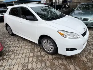 Toyota Matrix 2010 White