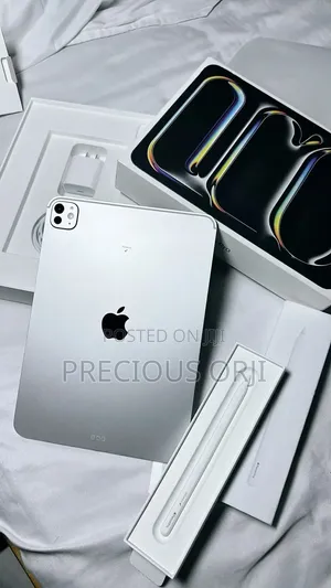Apple iPad (2025) 256 GB Black