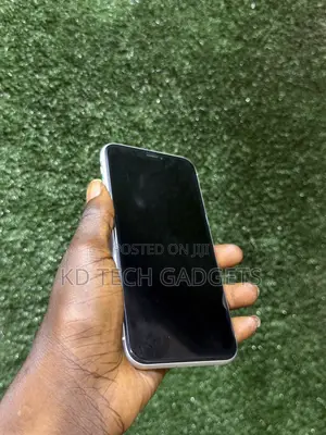 Apple iPhone XR 128 GB White