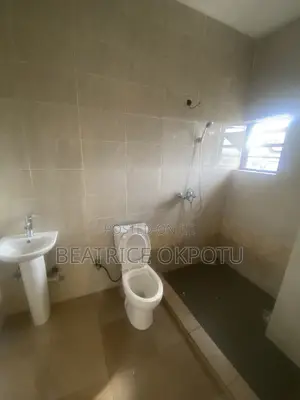 3bdrm Block of Flats in Kubwa for rent