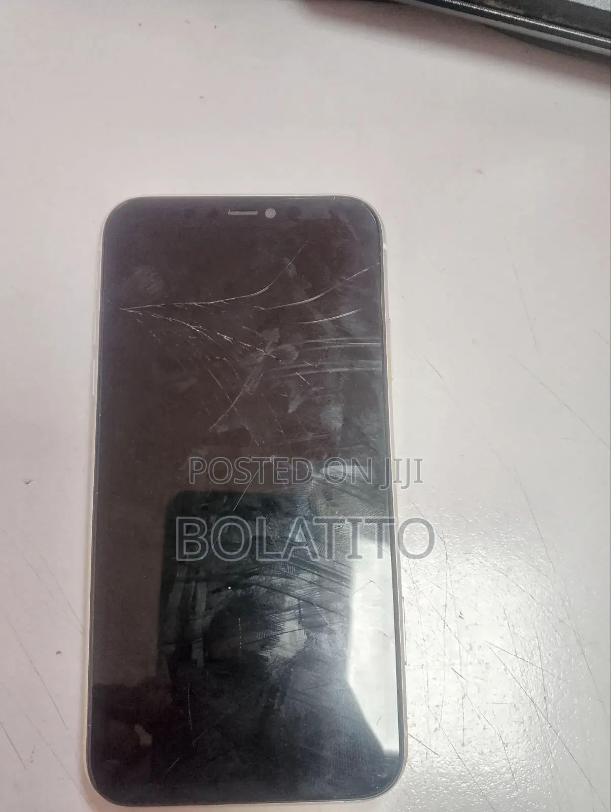 Apple iPhone 11 64 GB White