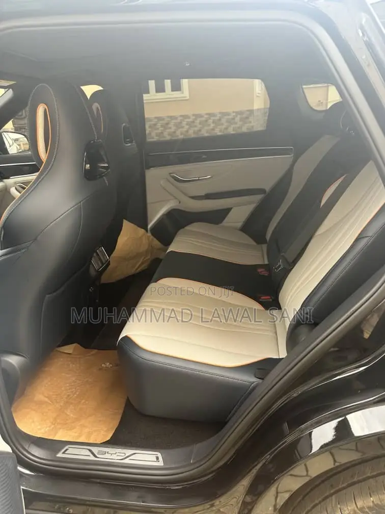New BYD Song Plus 2024 Black