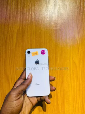 Apple iPhone XR 128 GB White