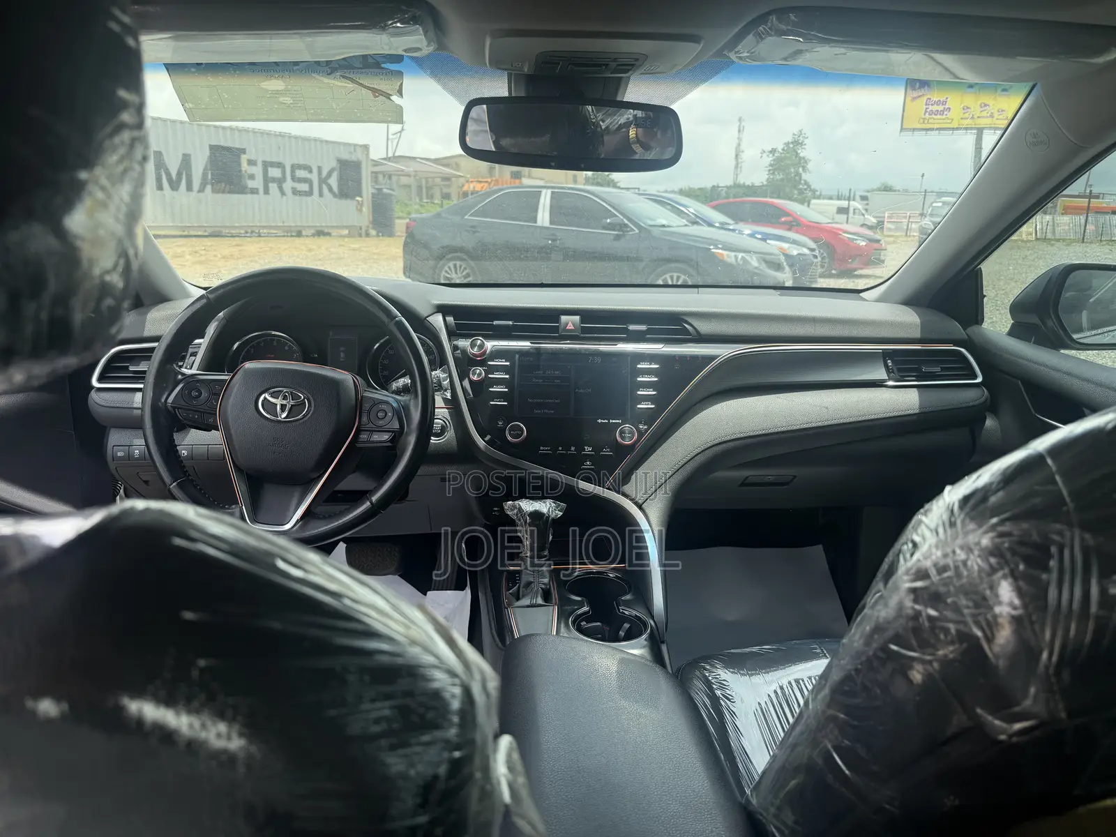 Toyota Camry 2018 Silver