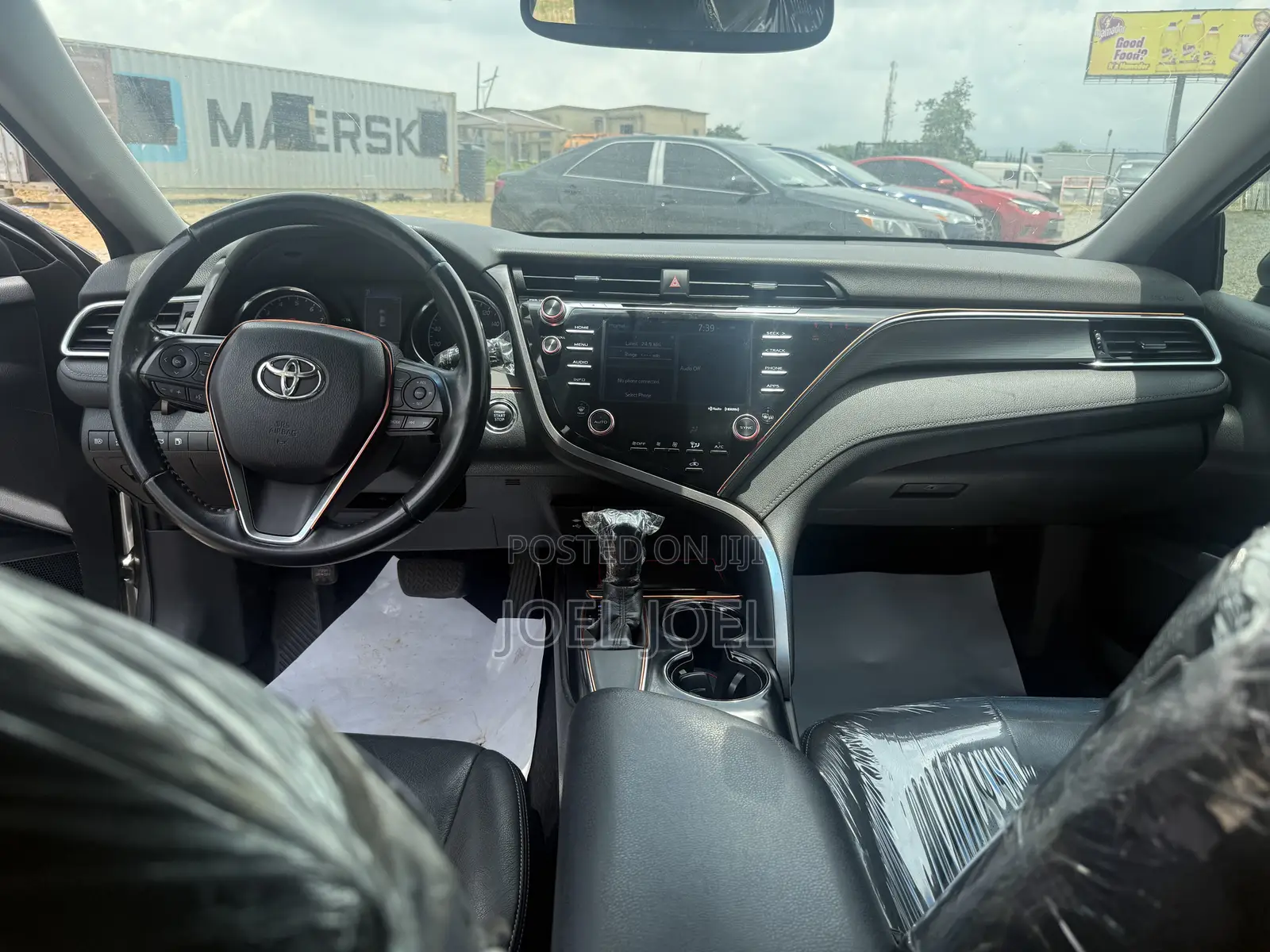 Toyota Camry 2018 Silver