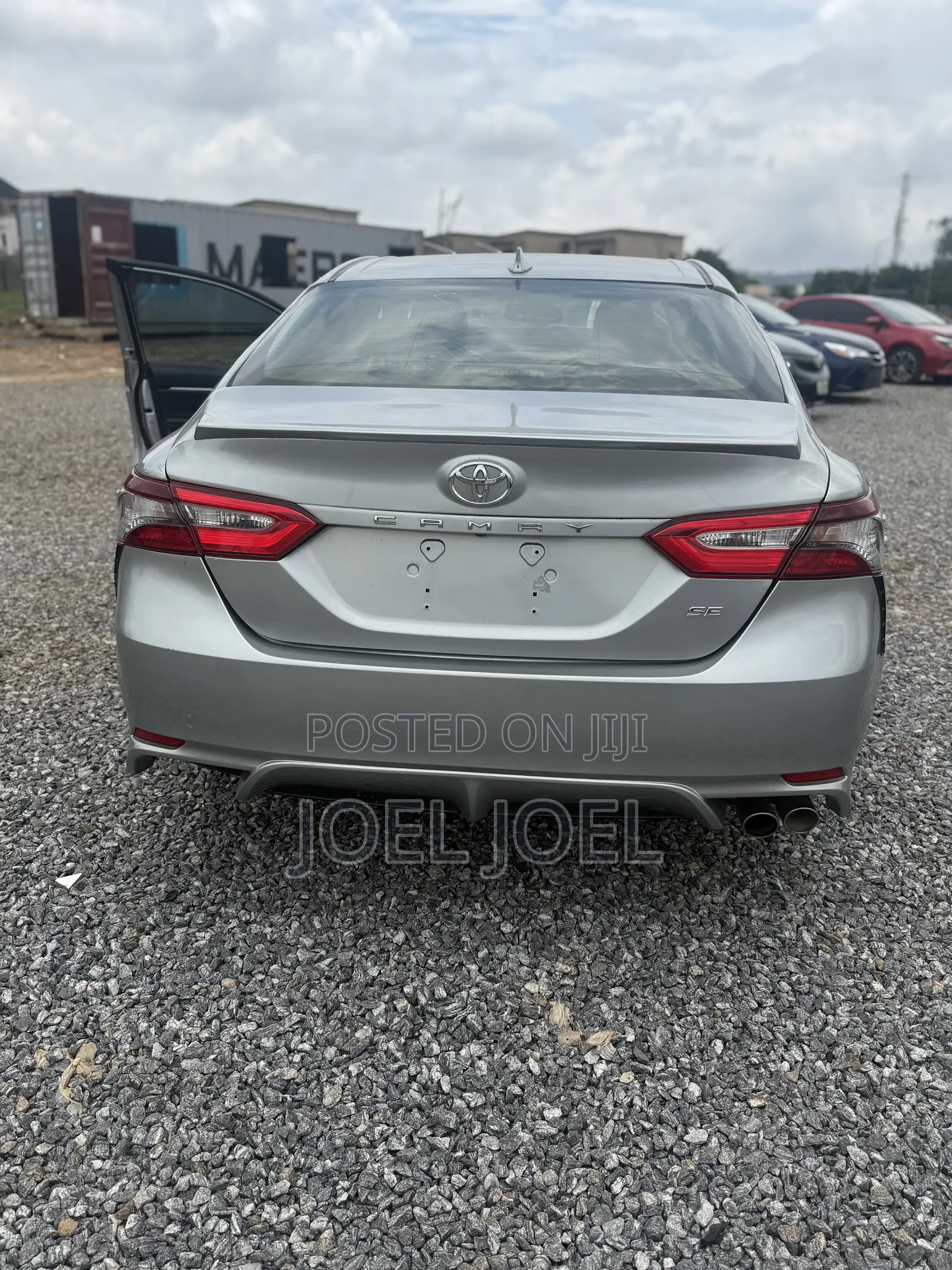 Toyota Camry 2018 Silver