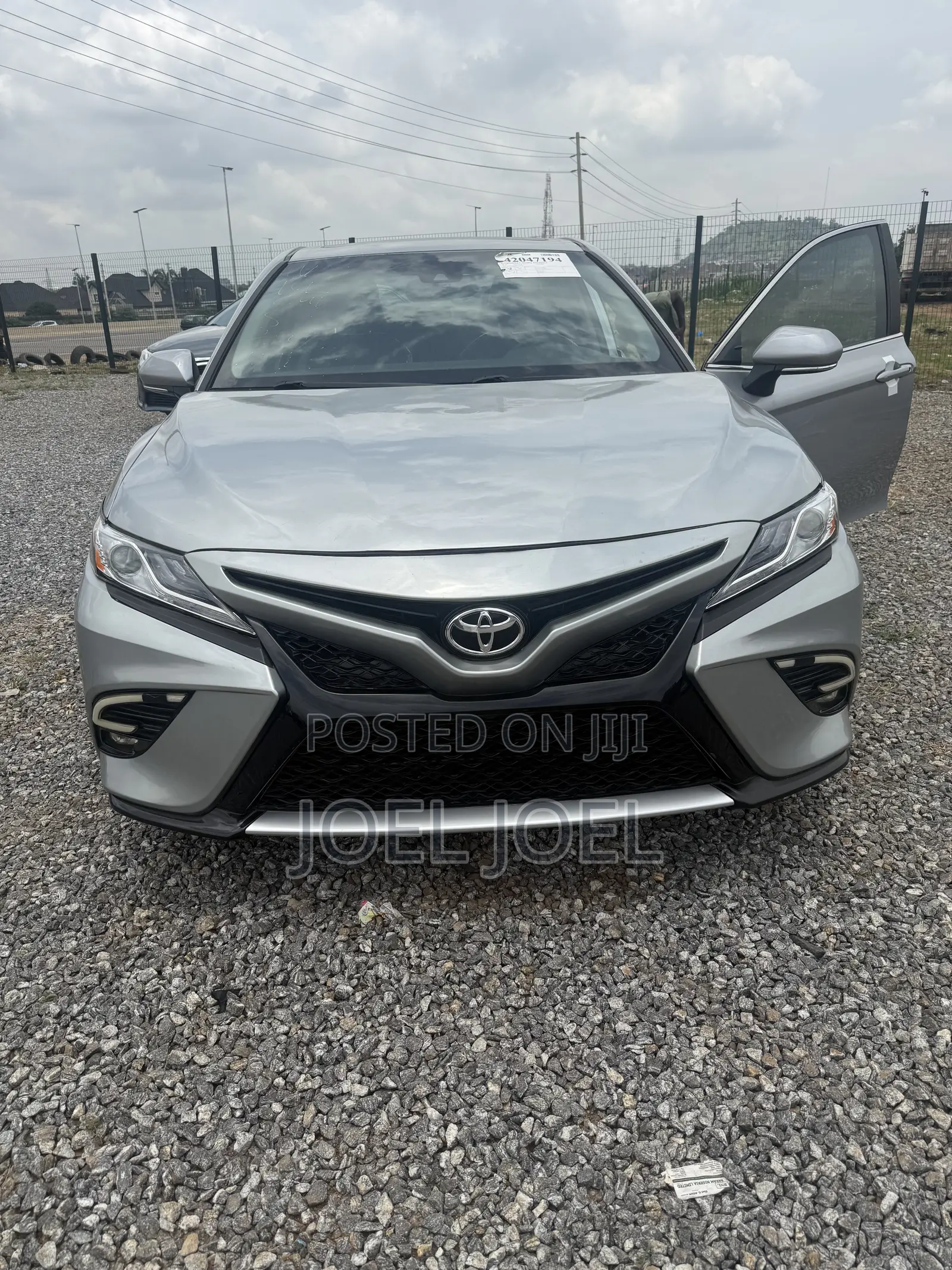 Toyota Camry 2018 Silver