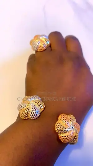 Chunky Bangles
