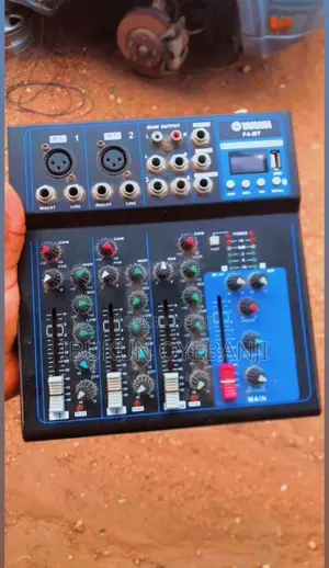 Yamaha F4-Bt