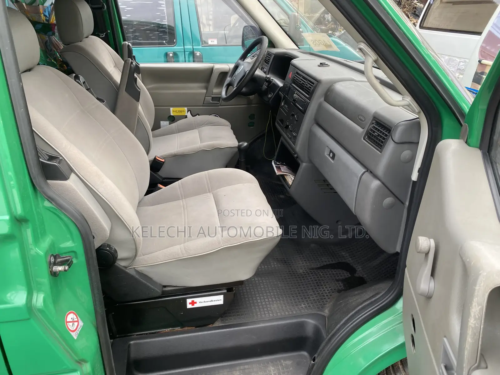 Volkswagen Transporter 2005 Green