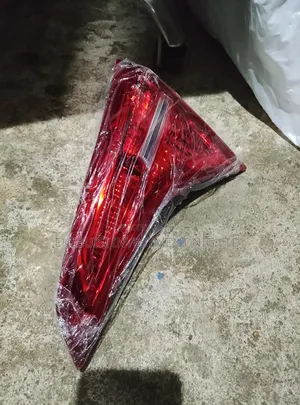 Boot Light Corolla 2018 XSE, Sport