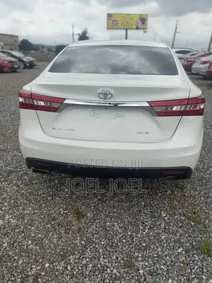 Toyota Avalon 2014 White