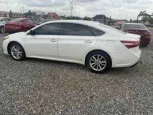 Toyota Avalon 2014 White