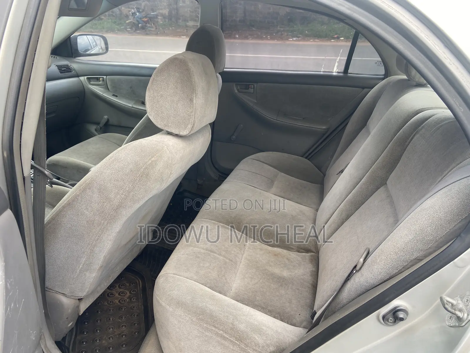 Toyota Corolla 2004 Silver