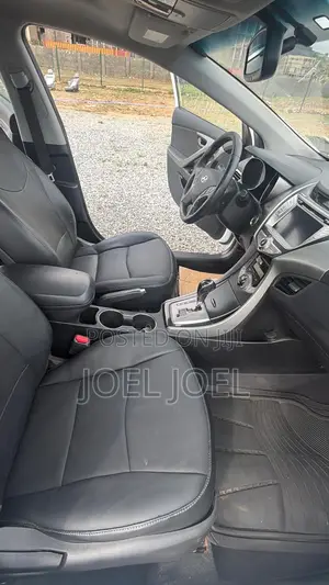 Hyundai Elantra 2013 White