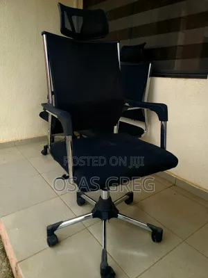 Neatly Used Swivel Office Chair