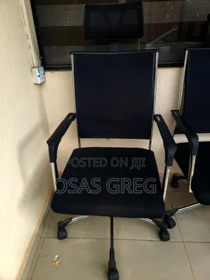 Neatly Used Swivel Office Chair