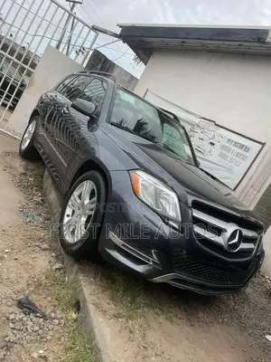 Mercedes-Benz GLK-Class Base GLK 350 4dr AWD 4MATIC (3.5L 6cyl 7A) 2015