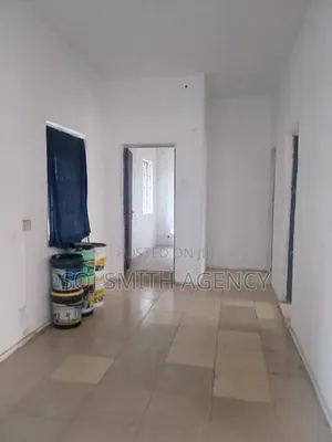 2bdrm Block of Flats in Bode Thomas for rent