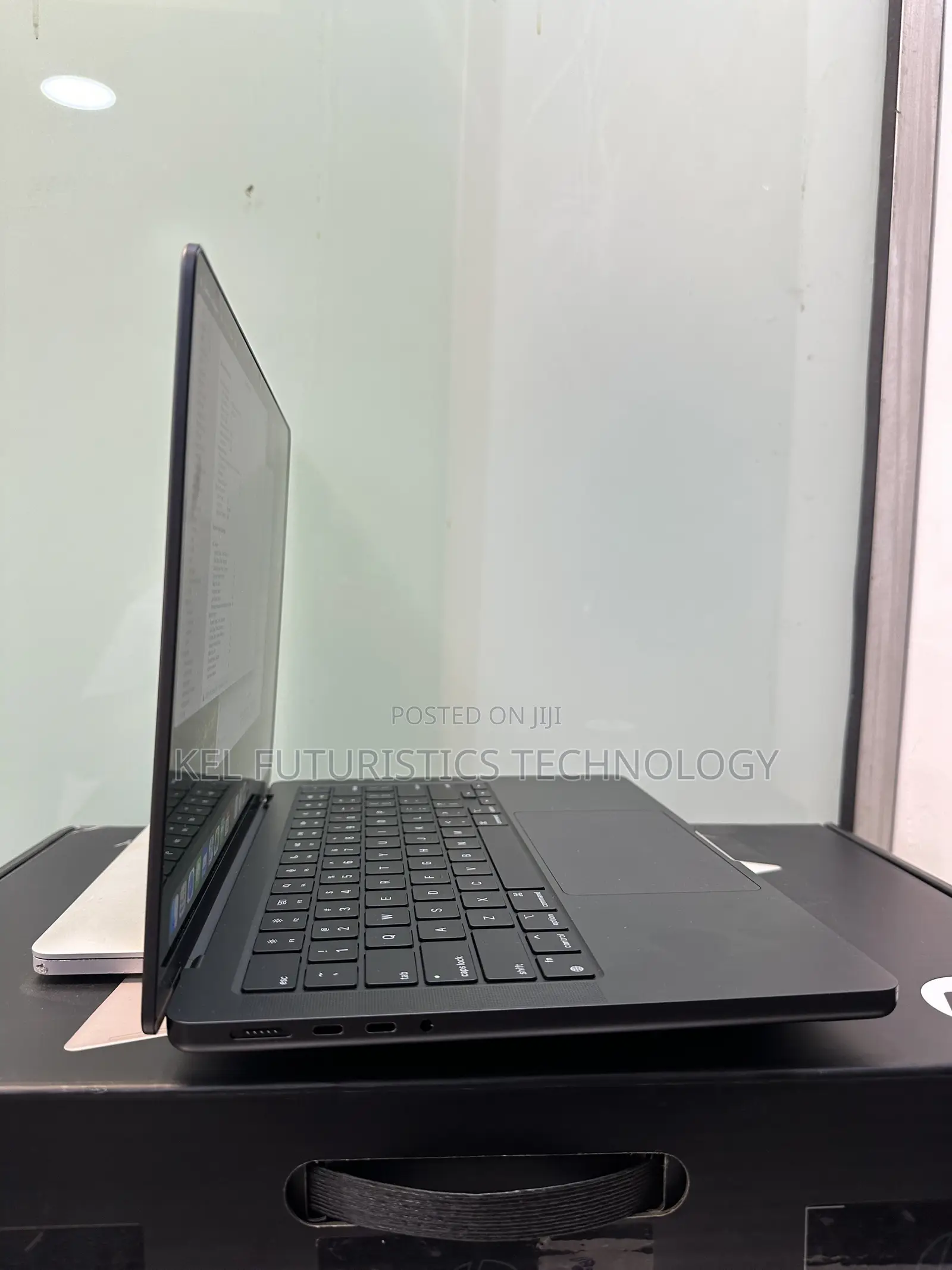 Laptop Apple MacBook Pro 2024 M4 24GB Apple M4 SSD 1T