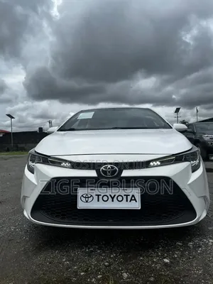 Toyota Corolla LE 2022 White