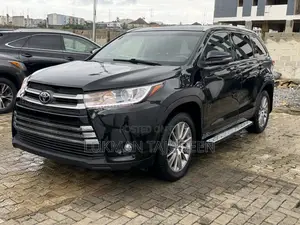 Toyota Highlander XLE V6 4x4 (3.5L 6cyl 6A) 2016 Black