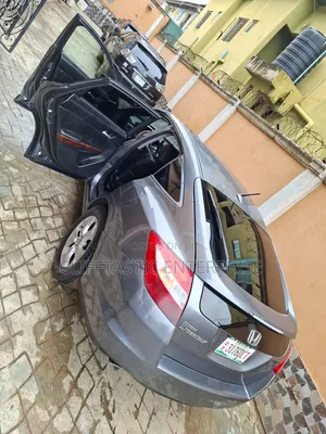 Honda Crosstour 3.5 FWD 2012 Gray