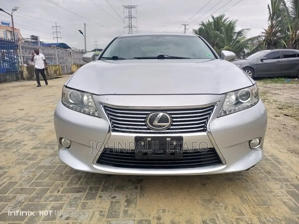 Lexus ES 2013 Silver