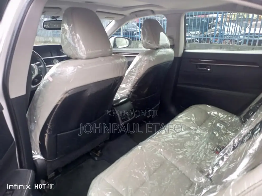 Lexus ES 2013 Silver