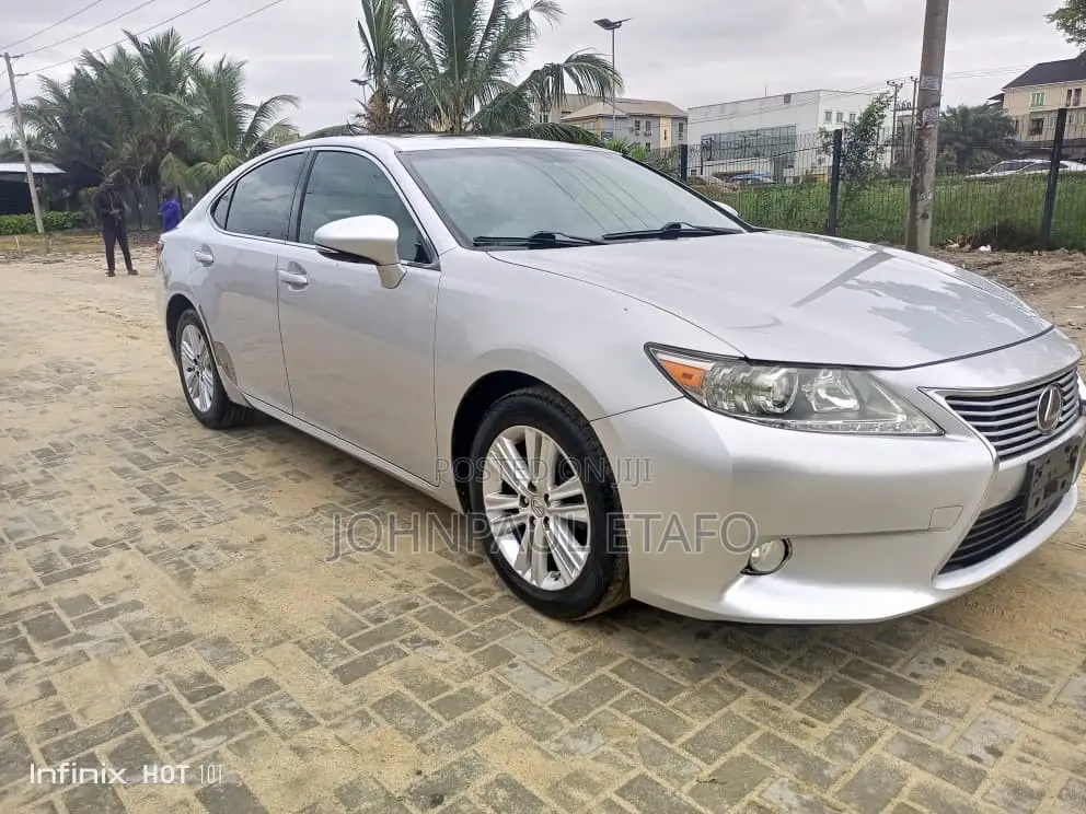 Lexus ES 2013 Silver