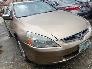 Honda Accord 2004 Gold