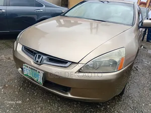 Honda Accord 2004 Gold