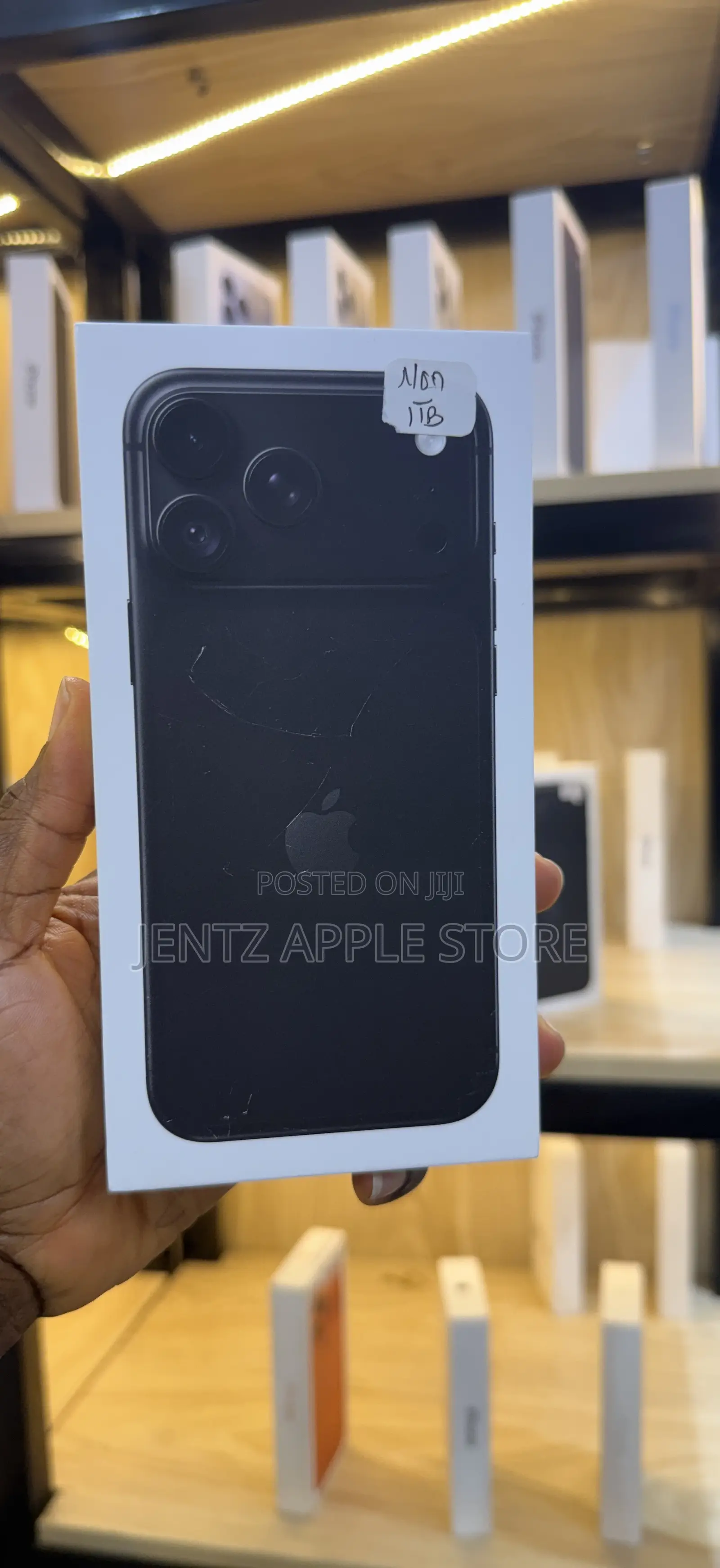New Apple iPhone 18 Pro Max 1 TB Black